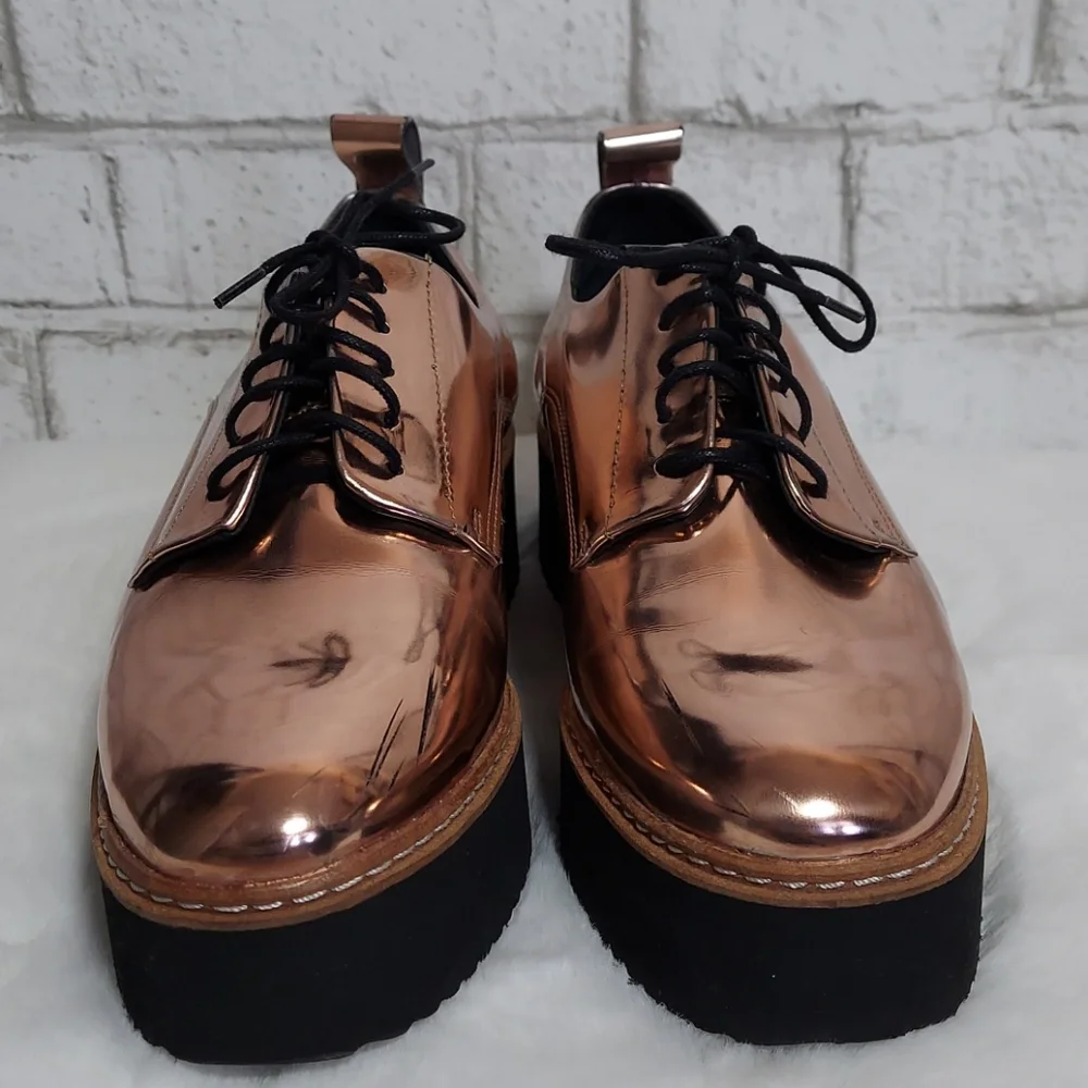 Shelly's London rose gold metallic platform loafer